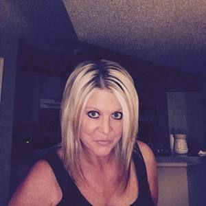 Meet your Posher, Candi